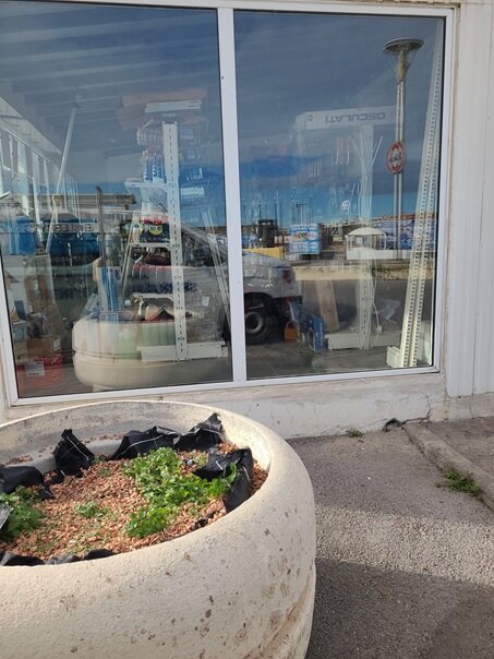 Vitrage clair magasin